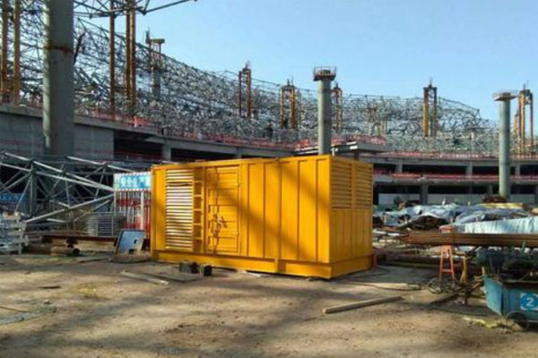 陇县发电机出租如何判断空气滤清器是否需要更换？